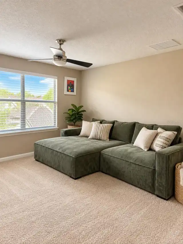 Listing Photo 11