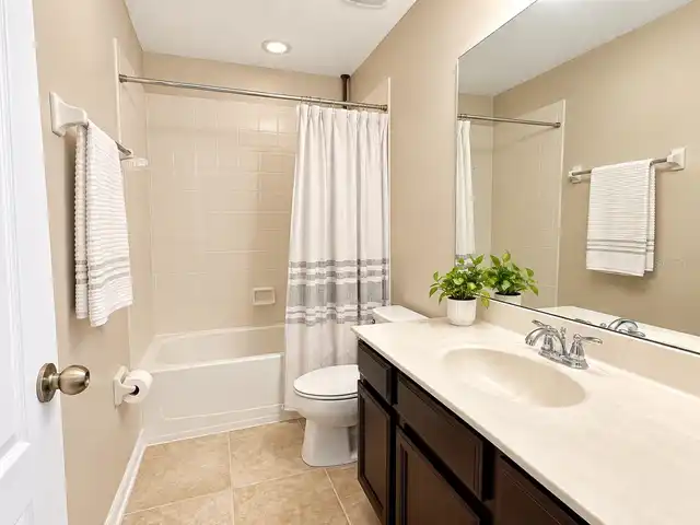 Listing Photo 19