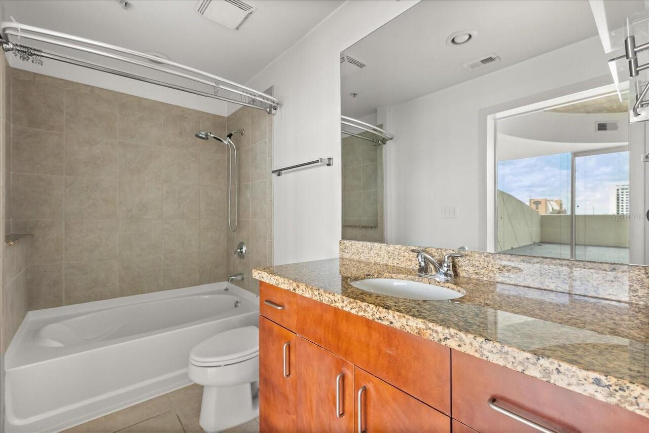 Listing Photo 6