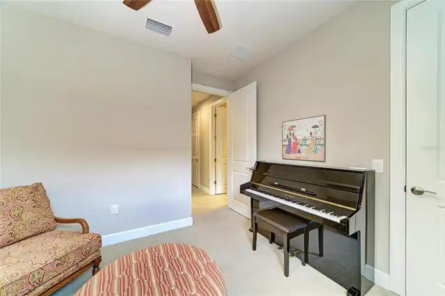 Listing Photo 33