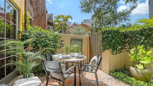 Listing Photo 18