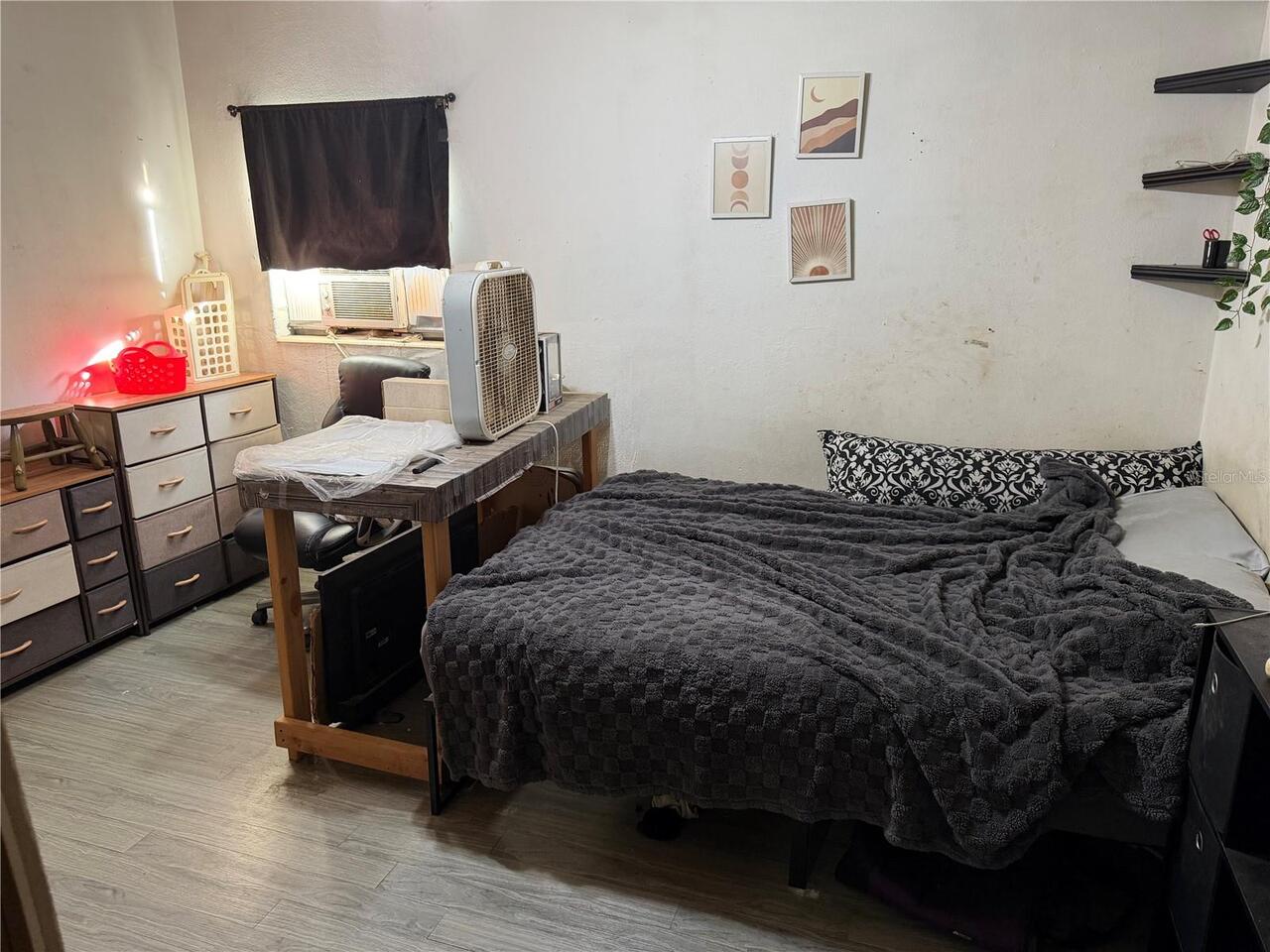 Listing Photo 11