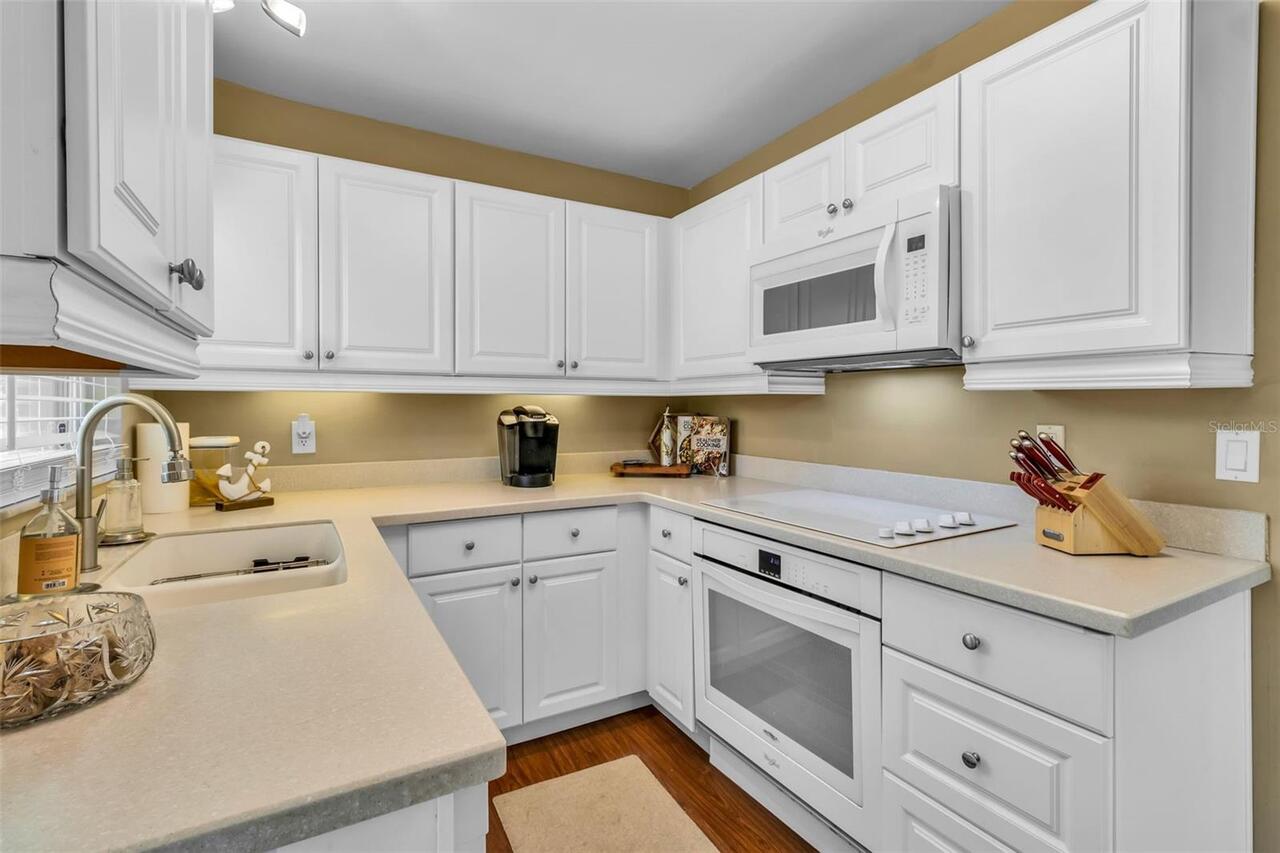 Listing Photo 10