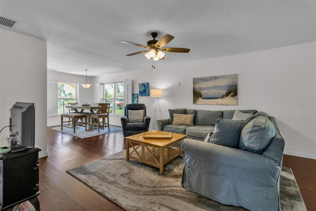 Listing Photo 17