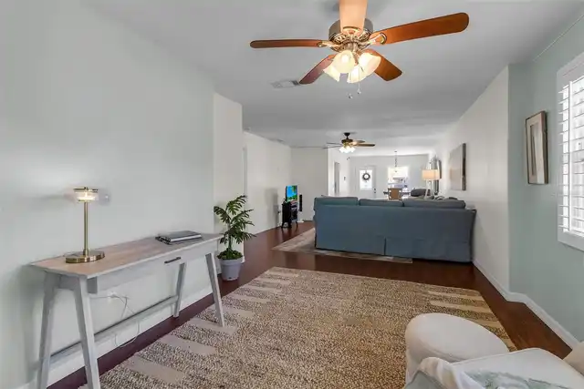 Listing Photo 21