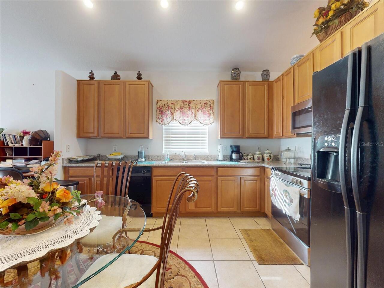 Listing Photo 9