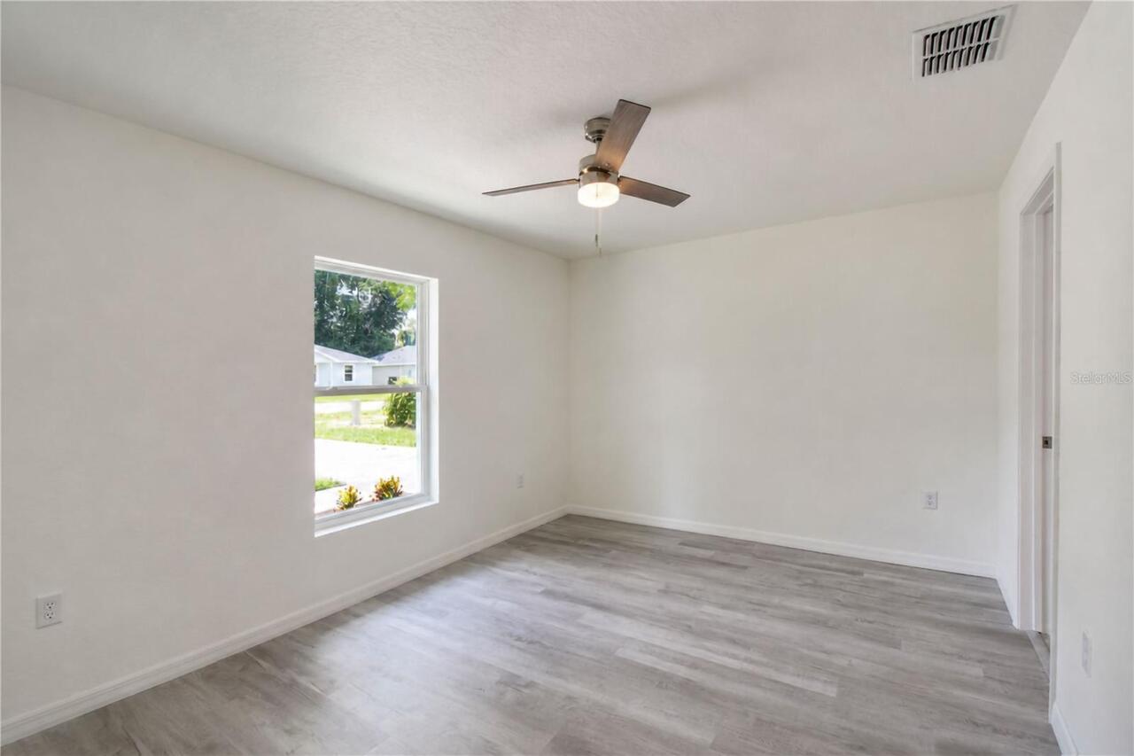 Listing Photo 26
