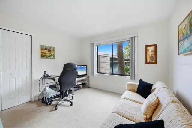Listing Photo 17