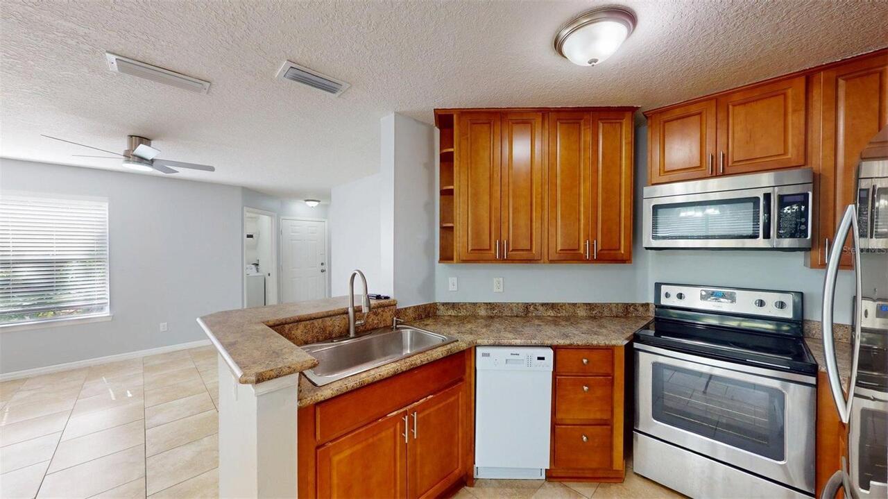 Listing Photo 9
