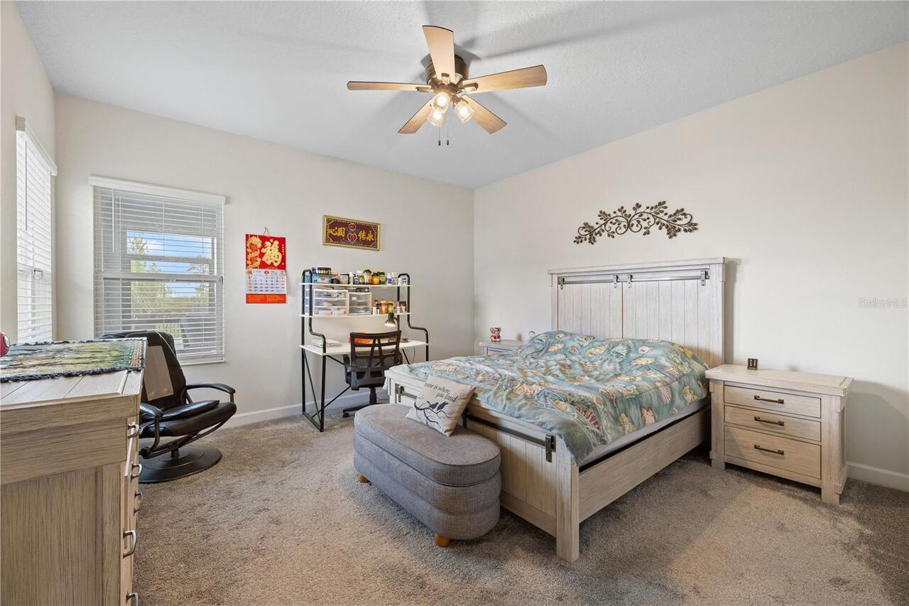 Listing Photo 17