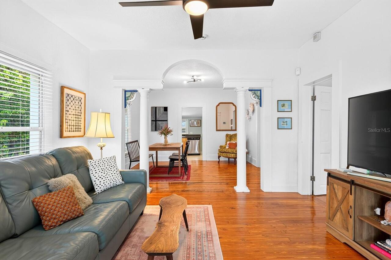 Listing Photo 8