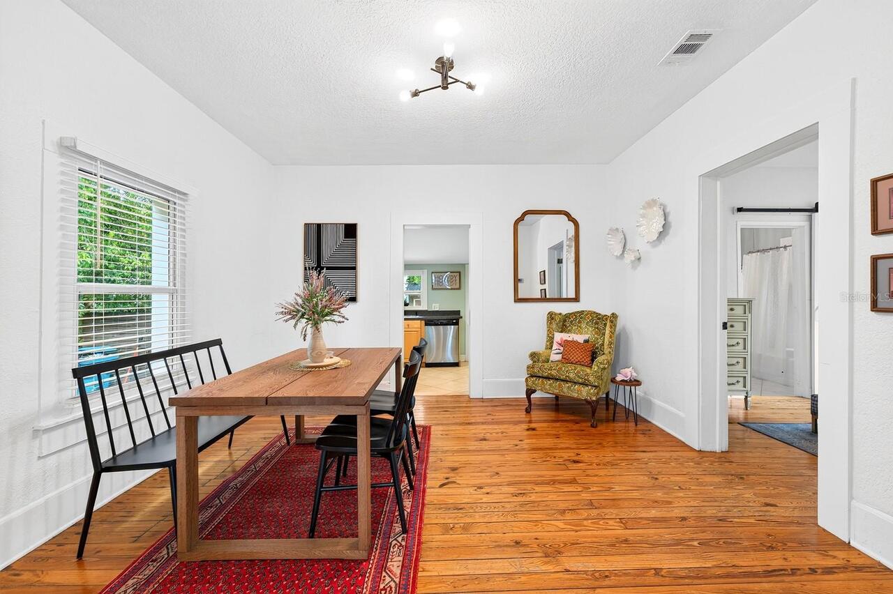 Listing Photo 10
