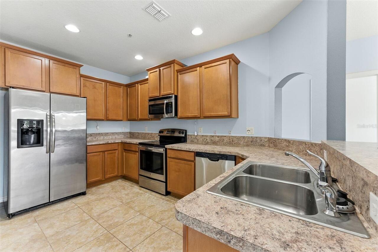 Listing Photo 11
