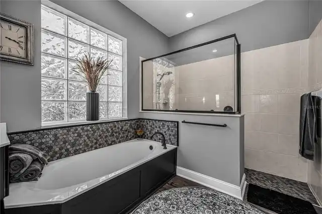 Listing Photo 19