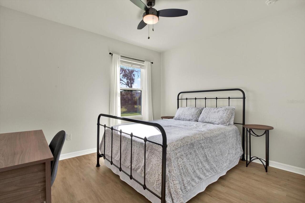 Listing Photo 15