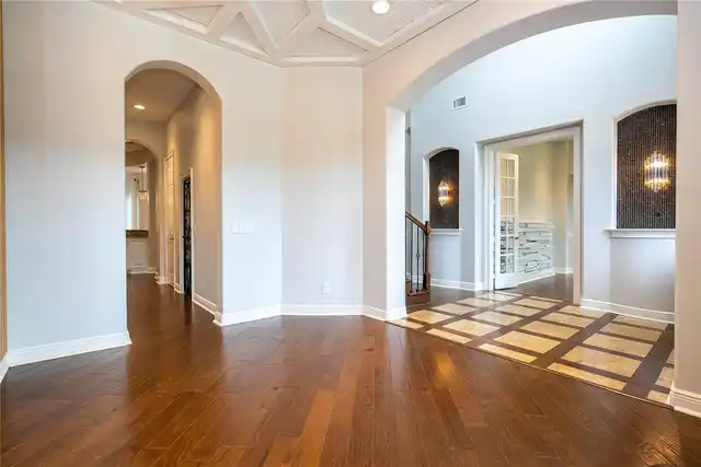 Listing Photo 17