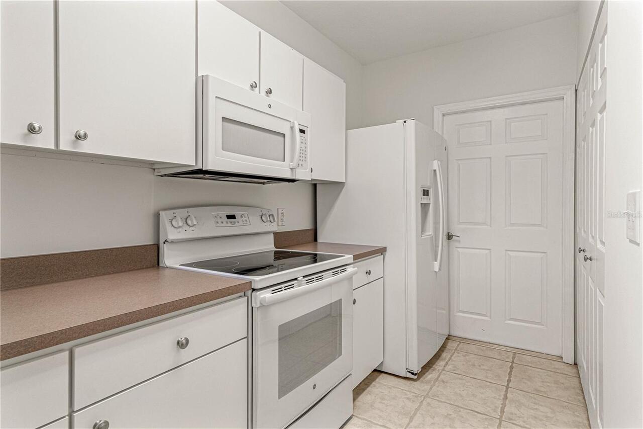 Listing Photo 14