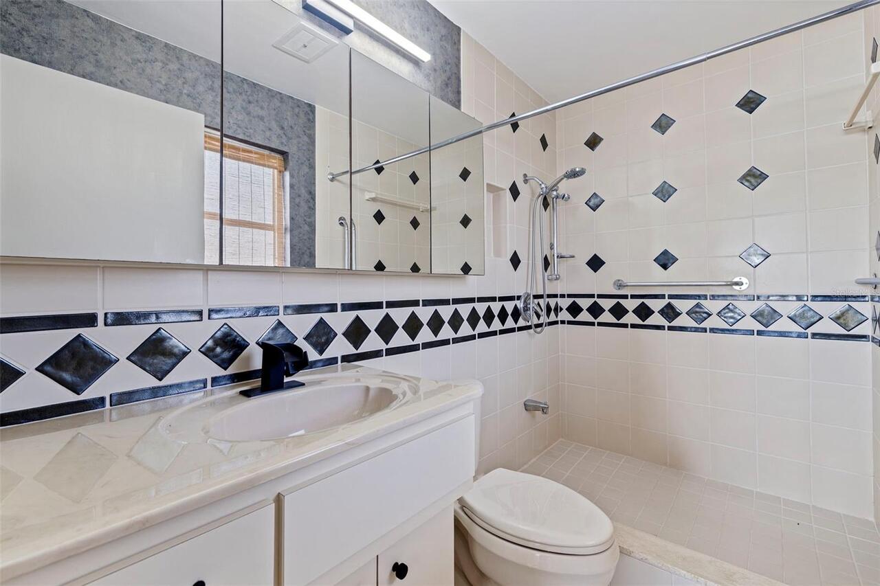Listing Photo 33