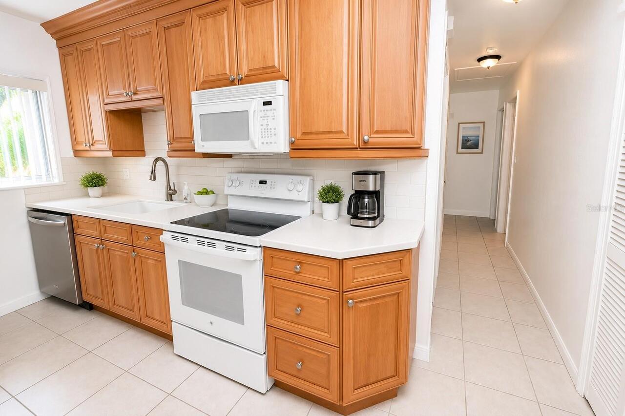 Listing Photo 11