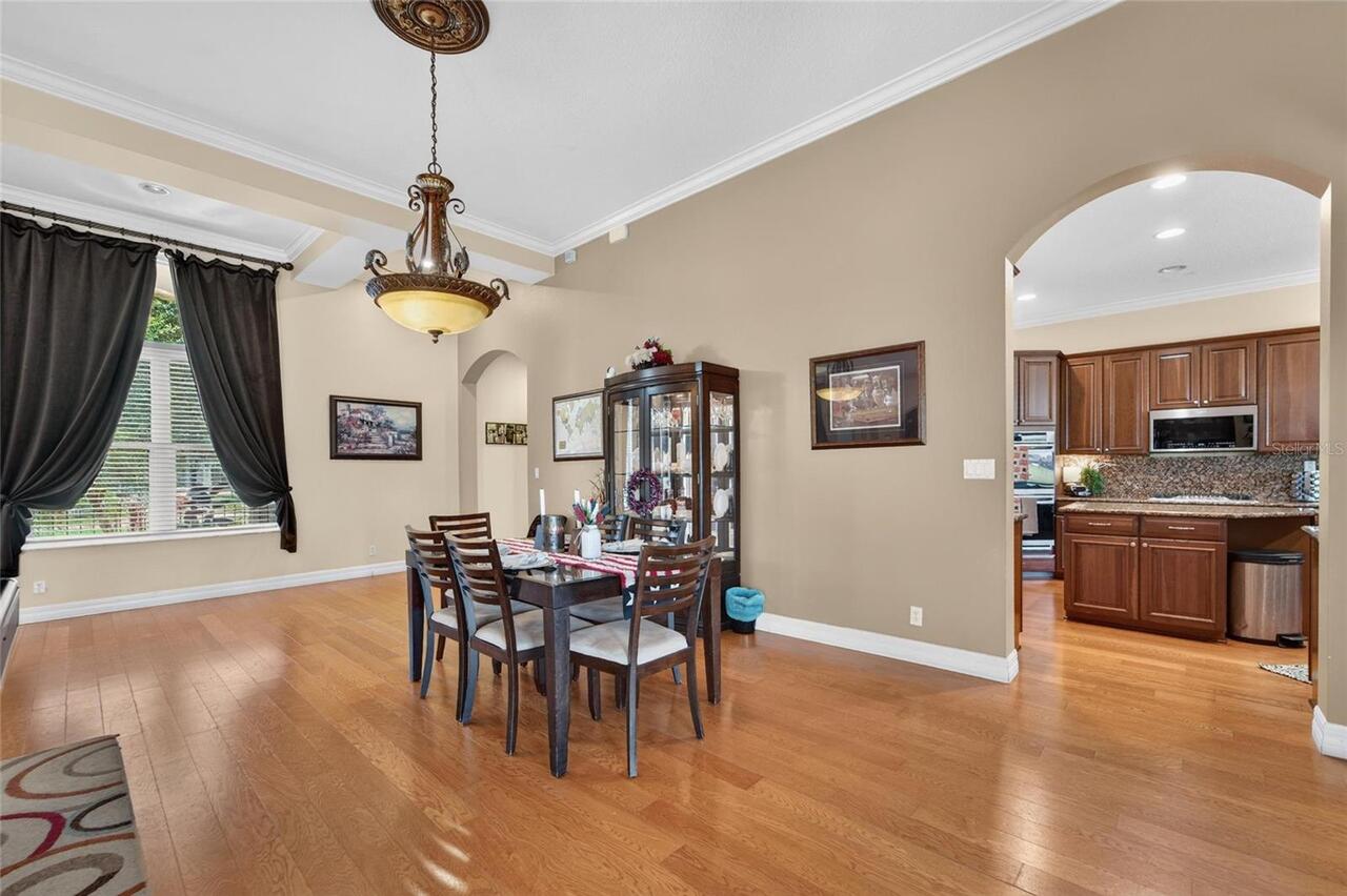 Listing Photo 10