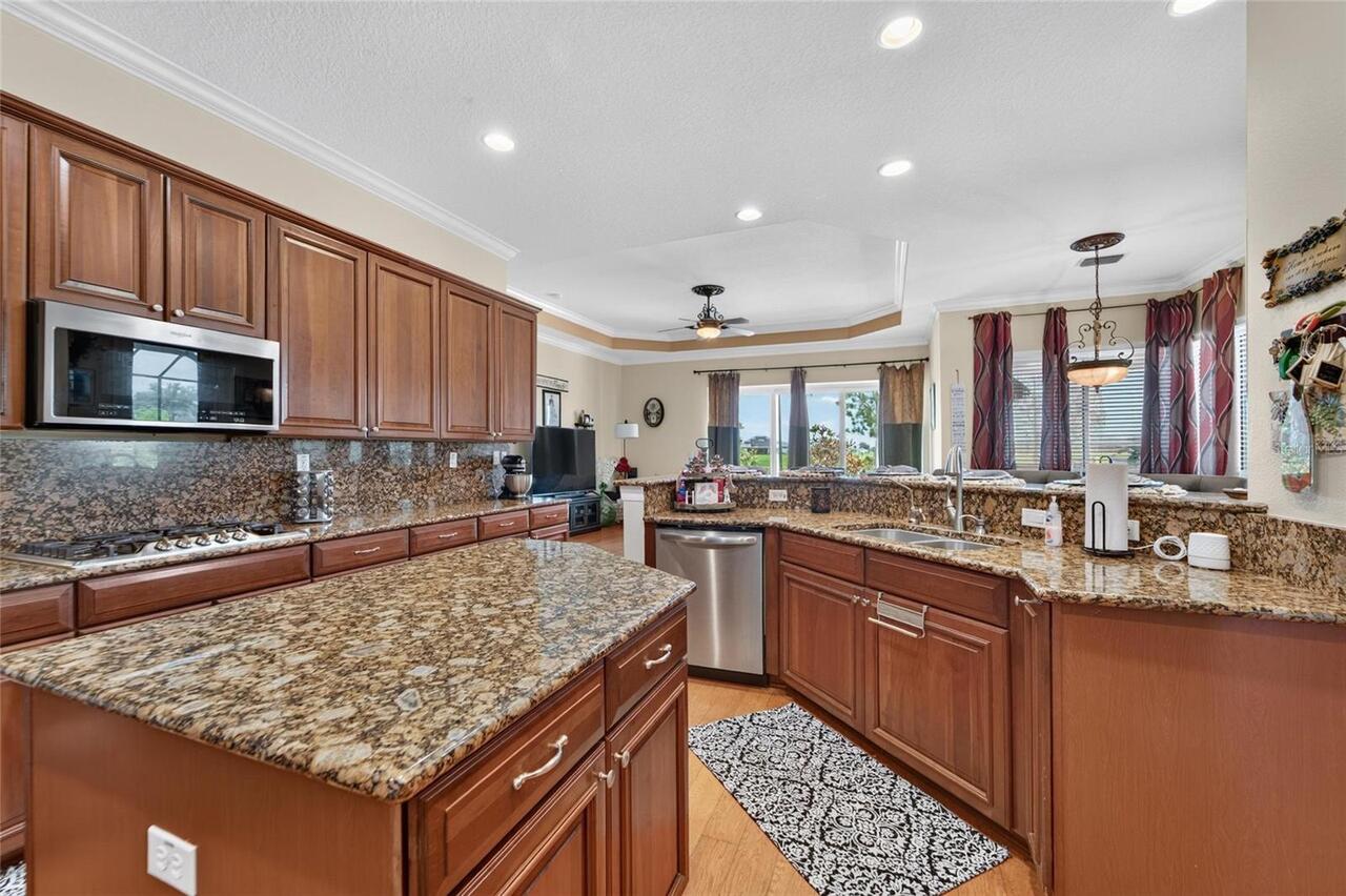 Listing Photo 16
