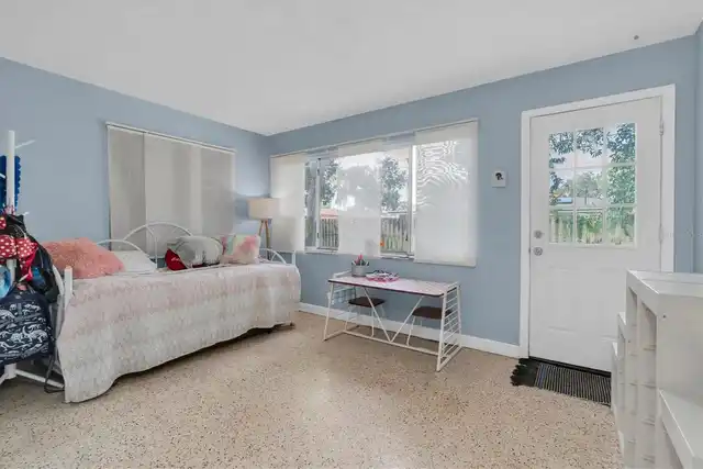 Listing Photo 17