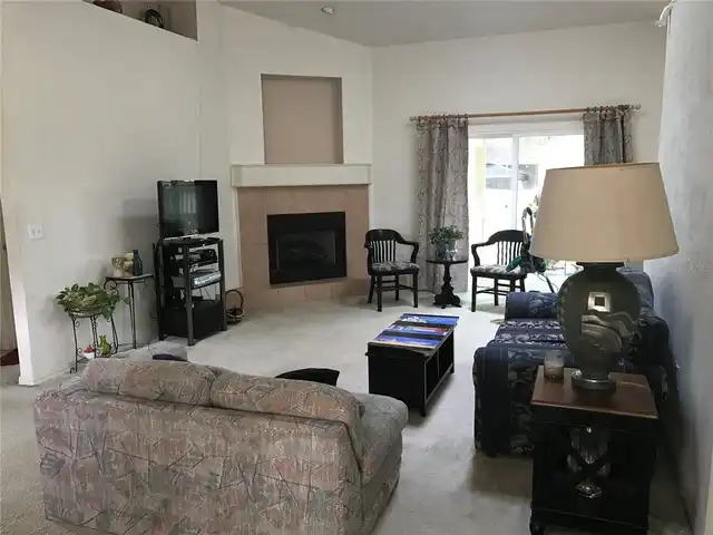 Listing Photo 9