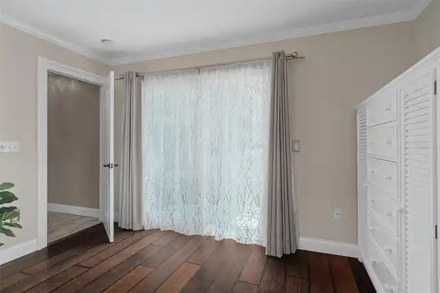 Listing Photo 34