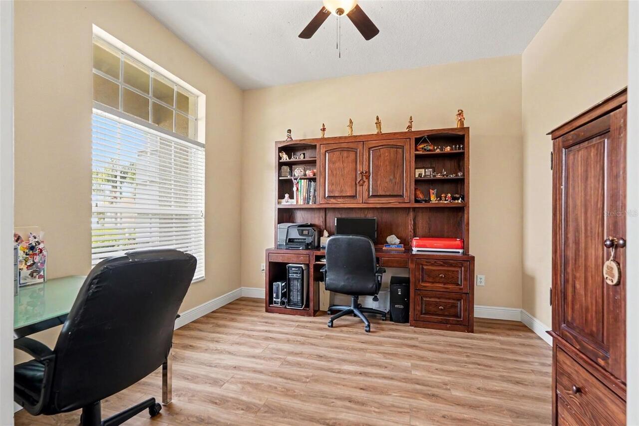 Listing Photo 14