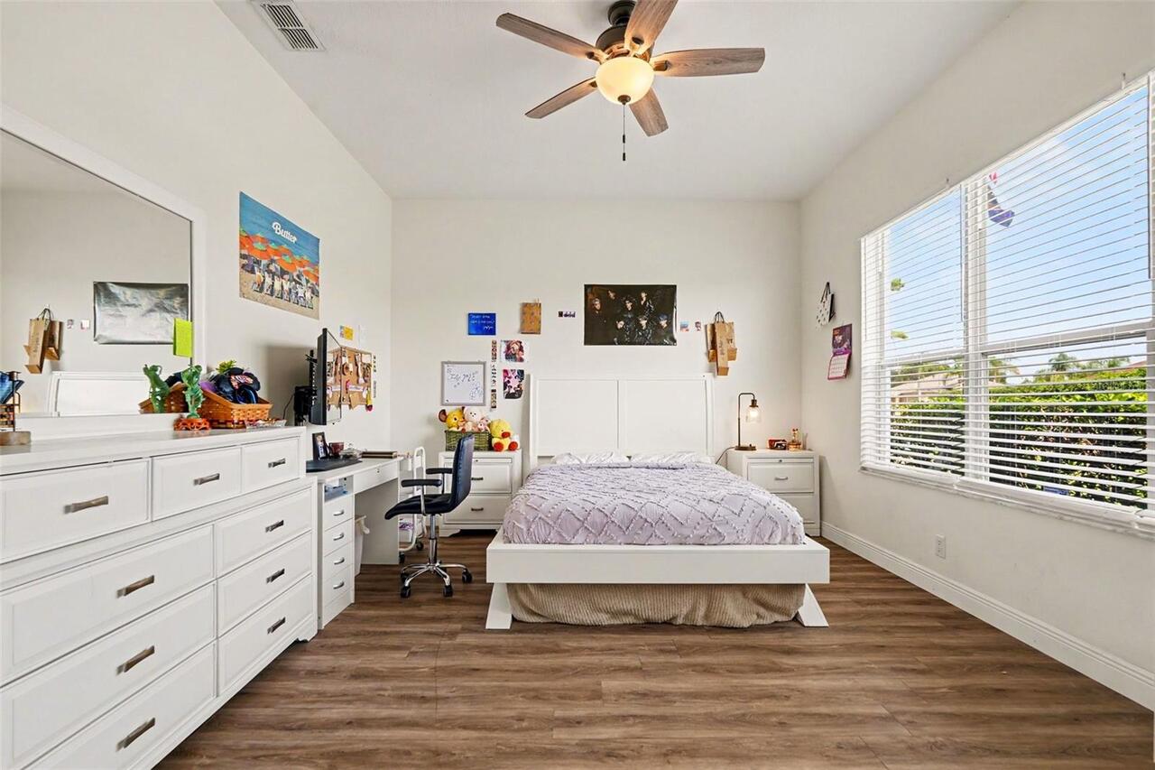 Listing Photo 22