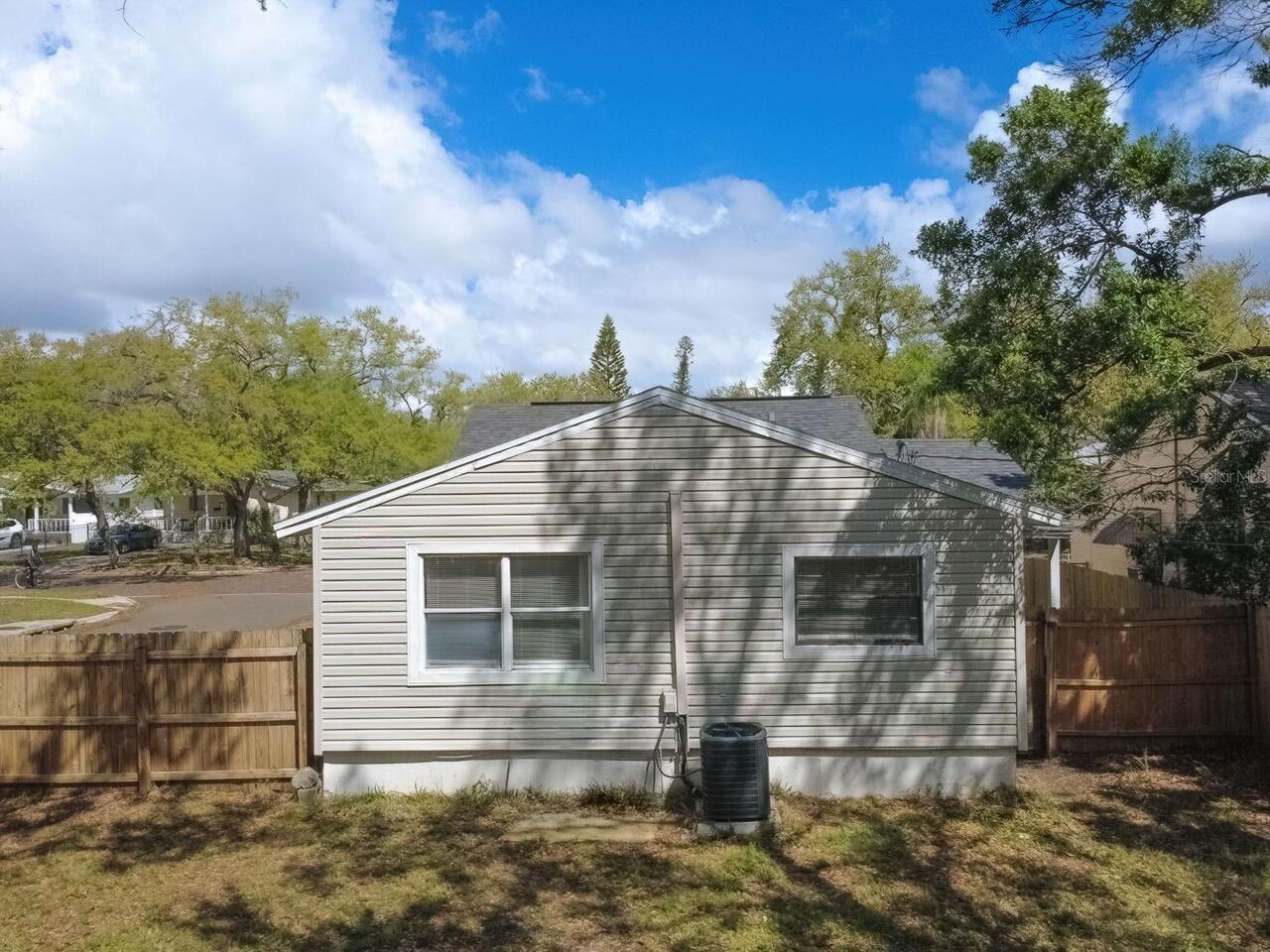 Listing Photo 16