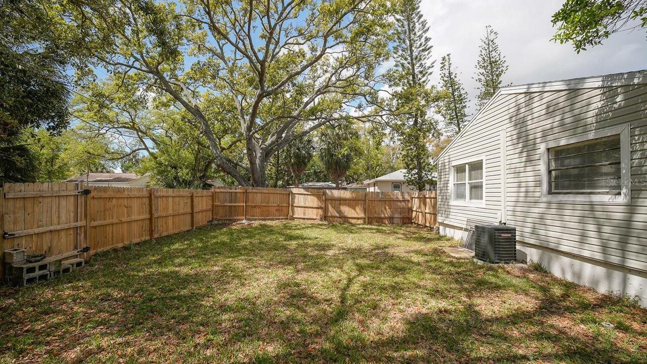 Listing Photo 23