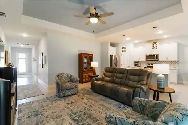 Listing Photo 9