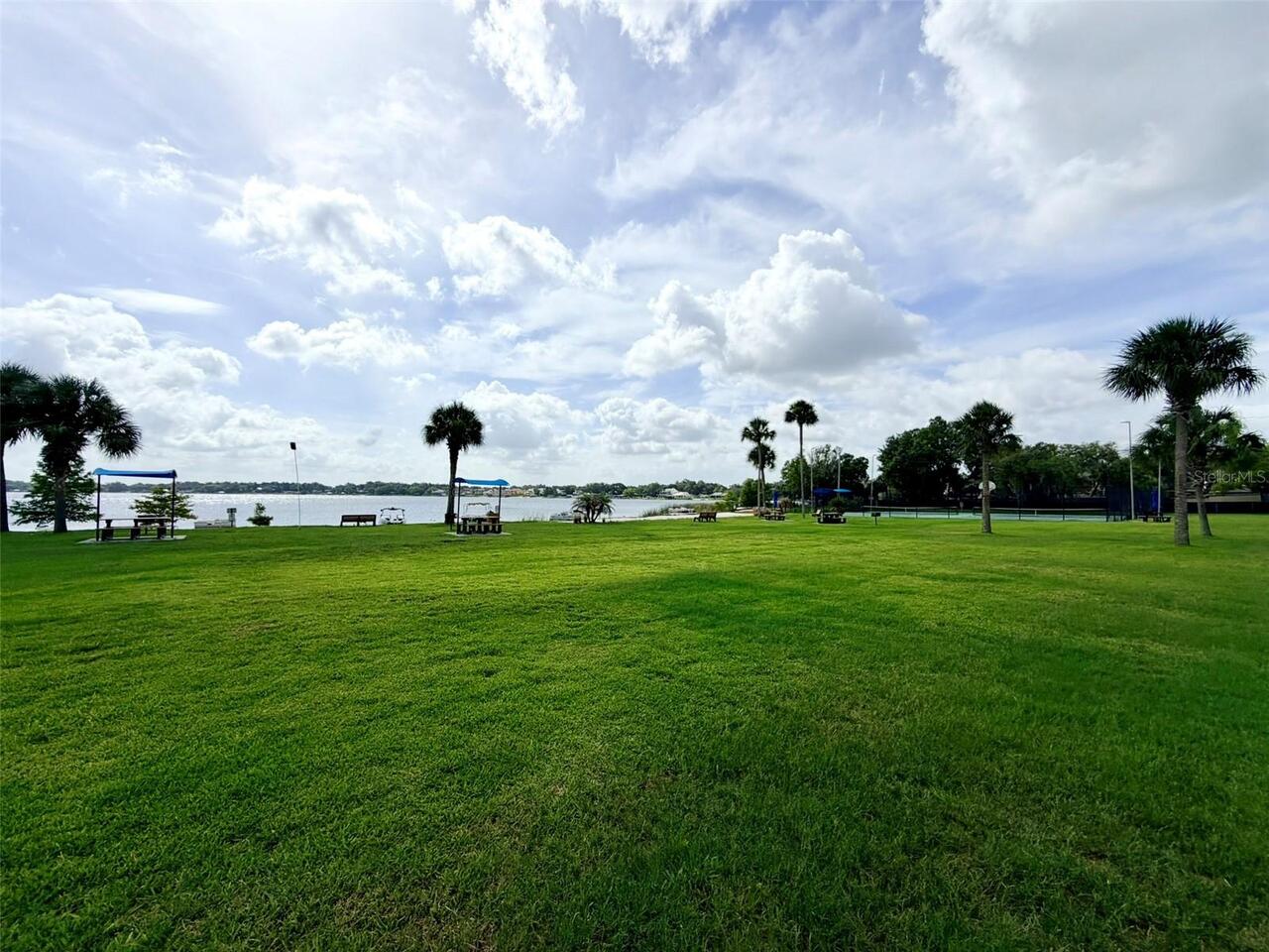 Listing Photo 10
