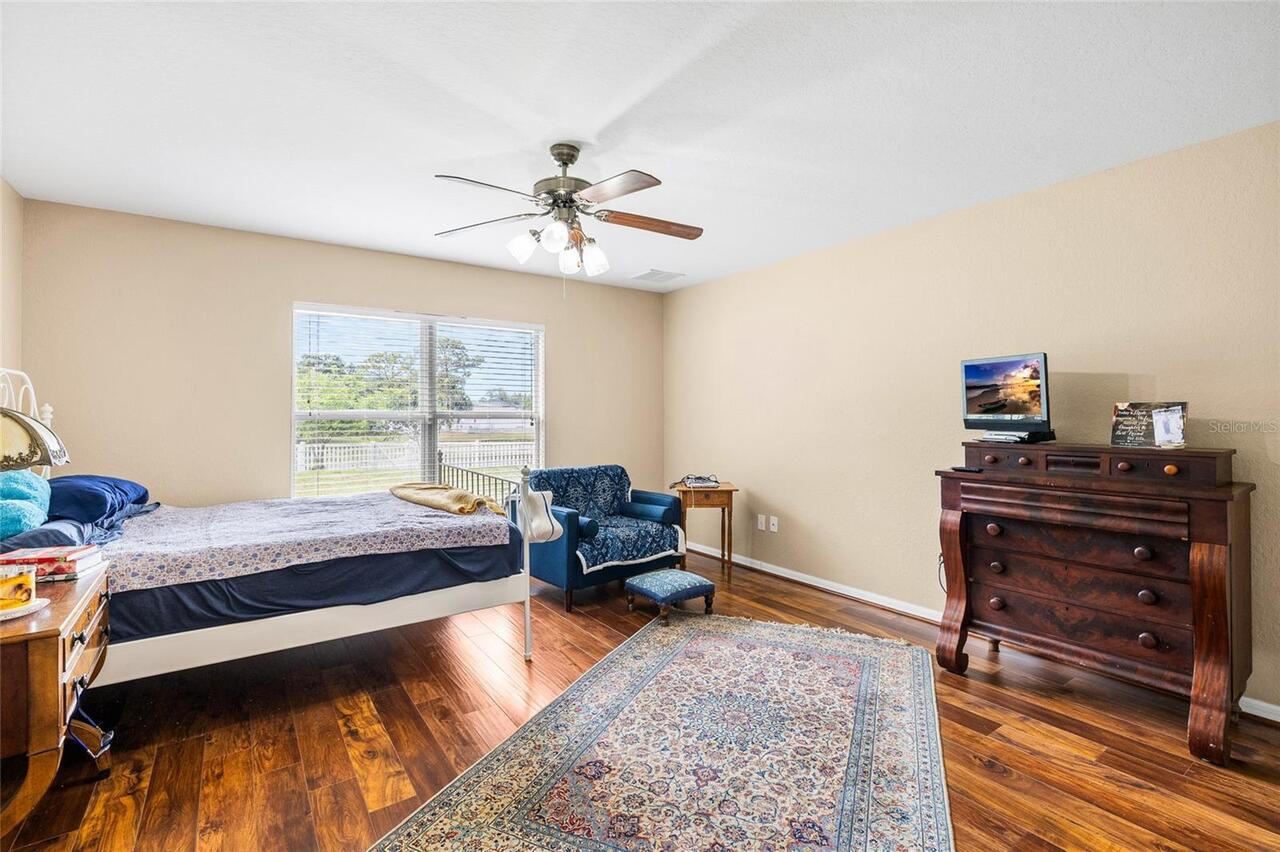 Listing Photo 22