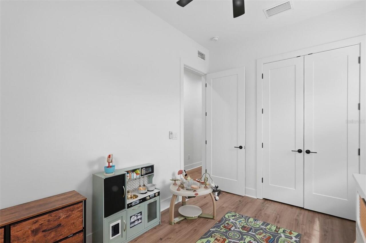 Listing Photo 37