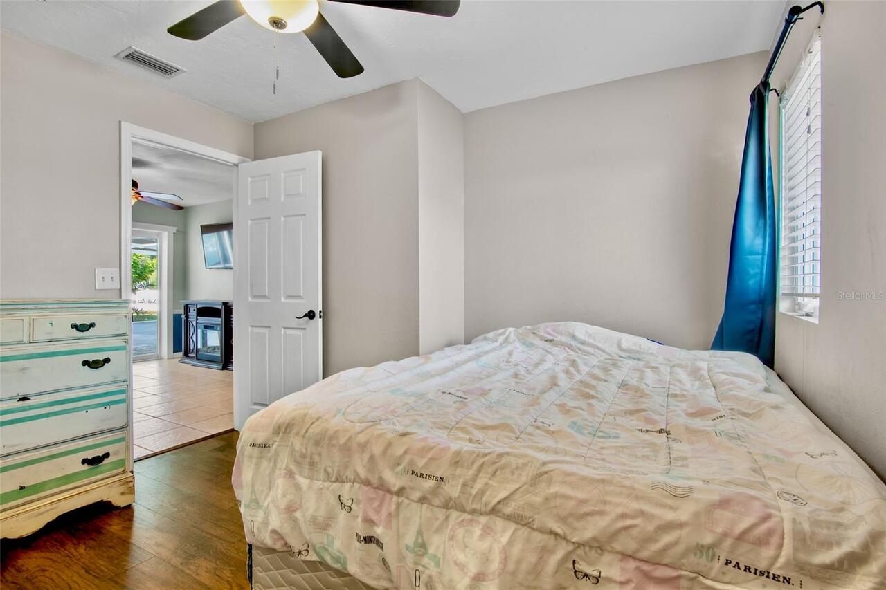 Listing Photo 15