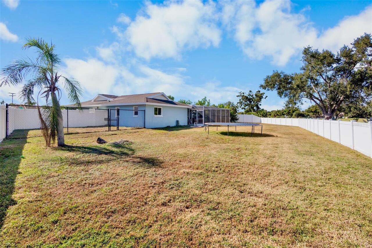 Listing Photo 19