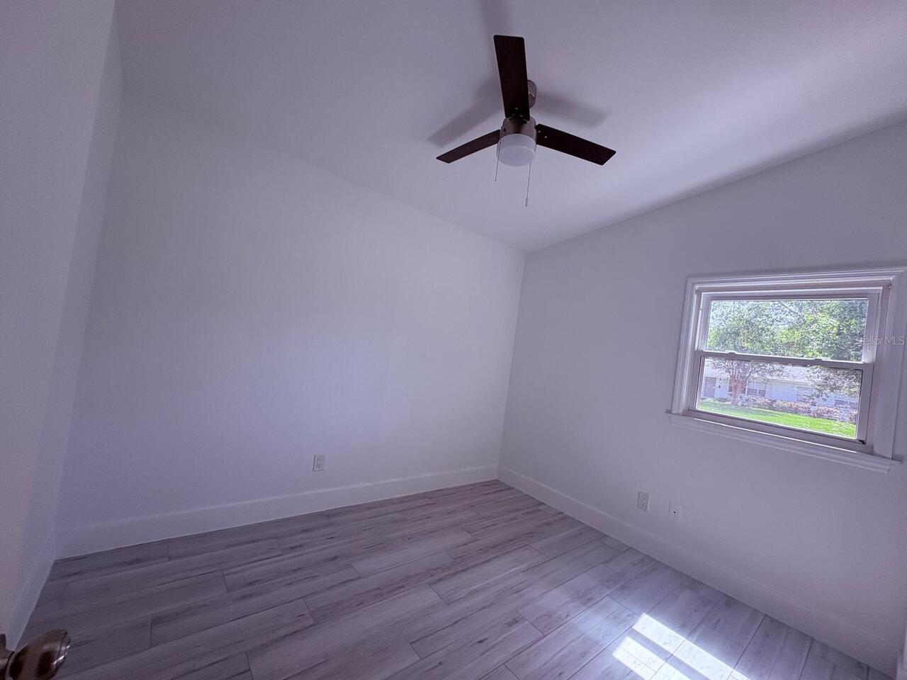 Listing Photo 33