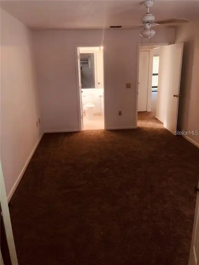 Listing Photo 8