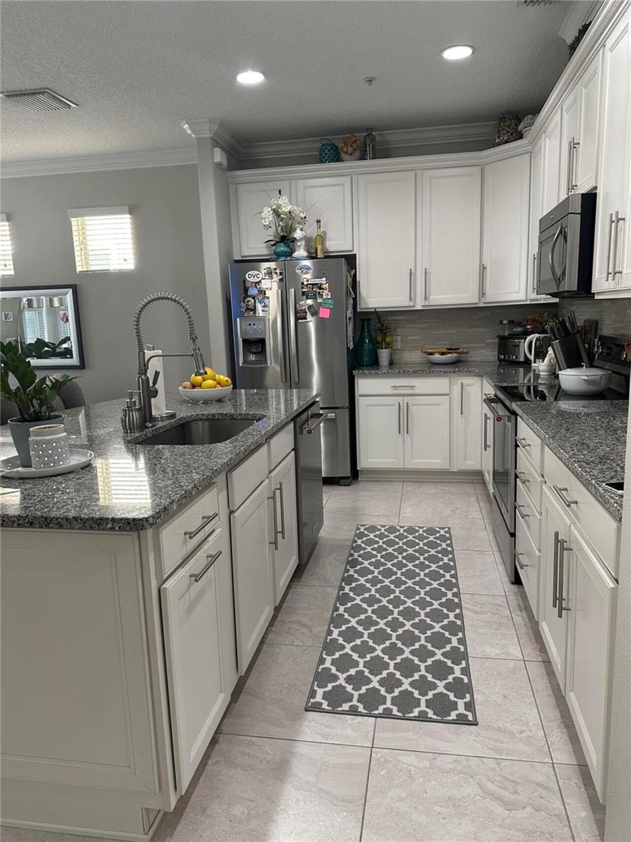 Listing Photo 10