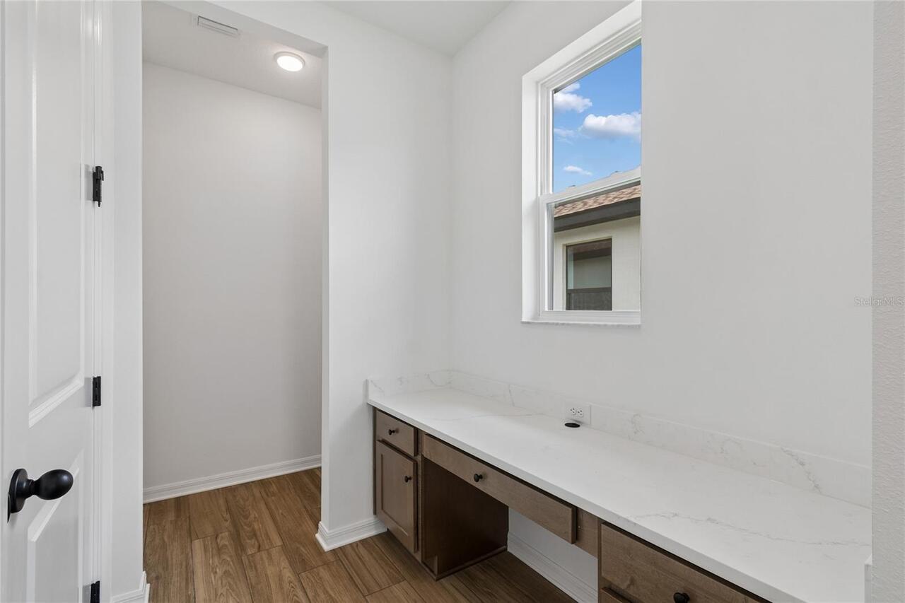 Listing Photo 14