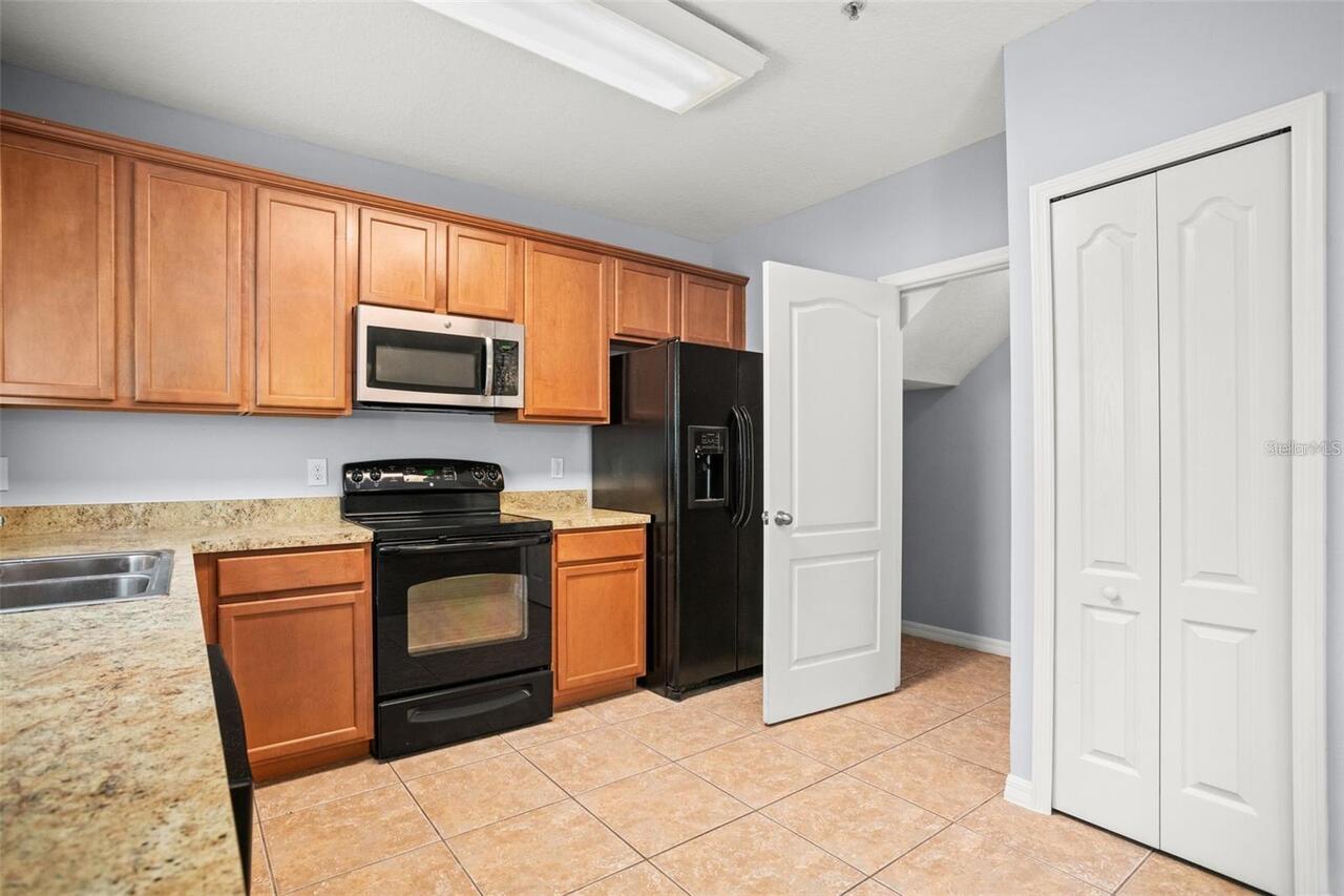 Listing Photo 9