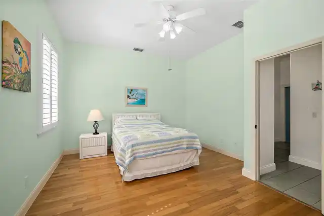 Listing Photo 28