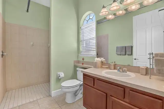 Listing Photo 43