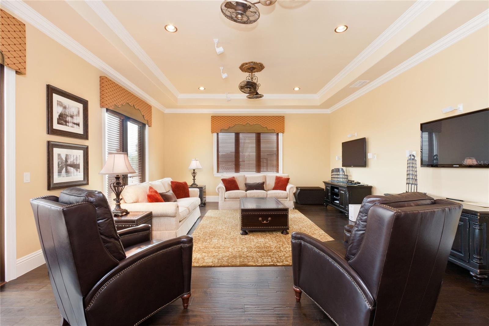 Listing Photo 17
