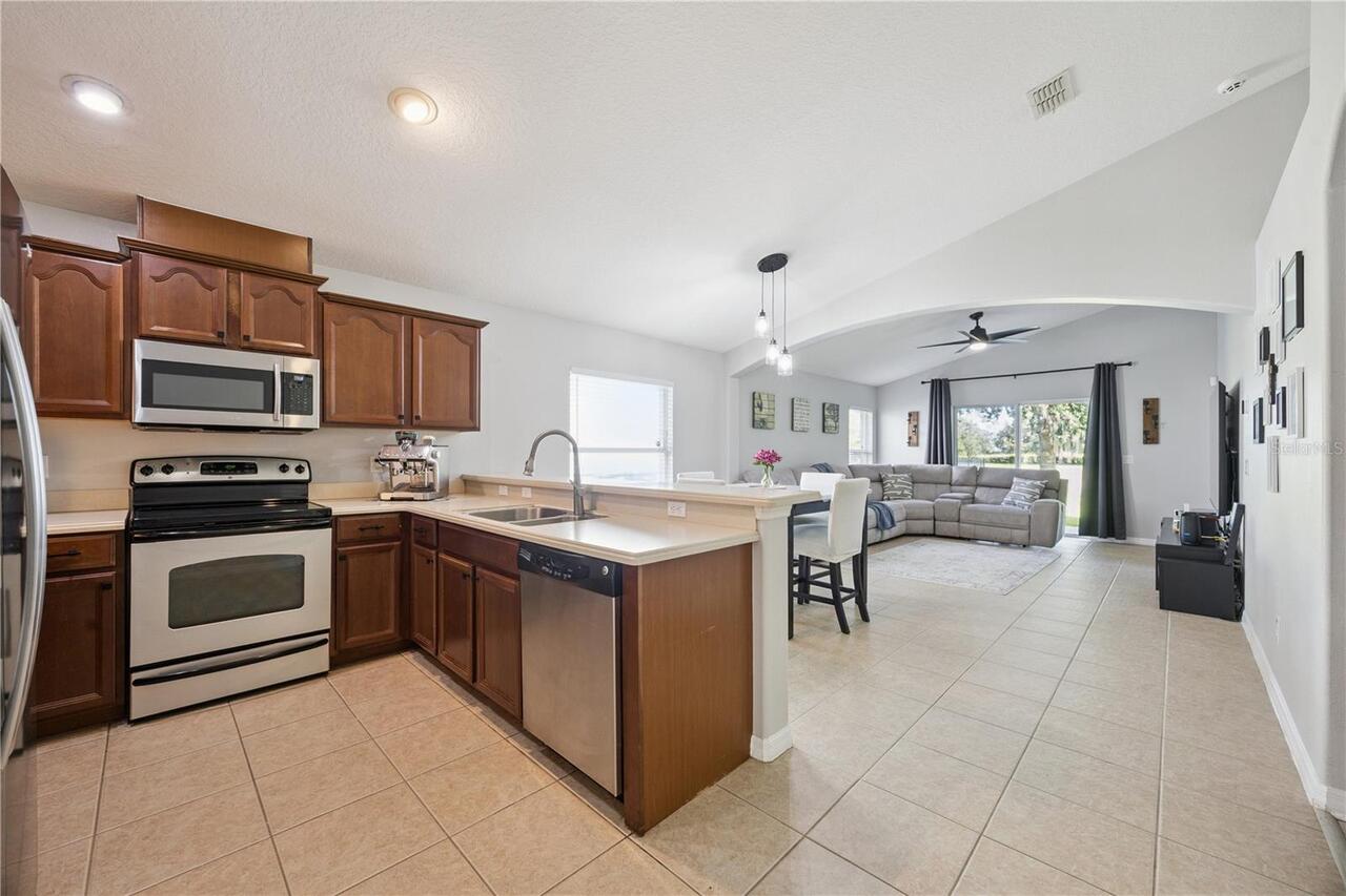 Listing Photo 8
