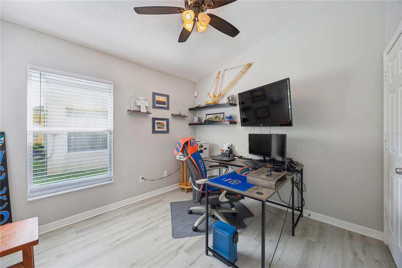 Listing Photo 17
