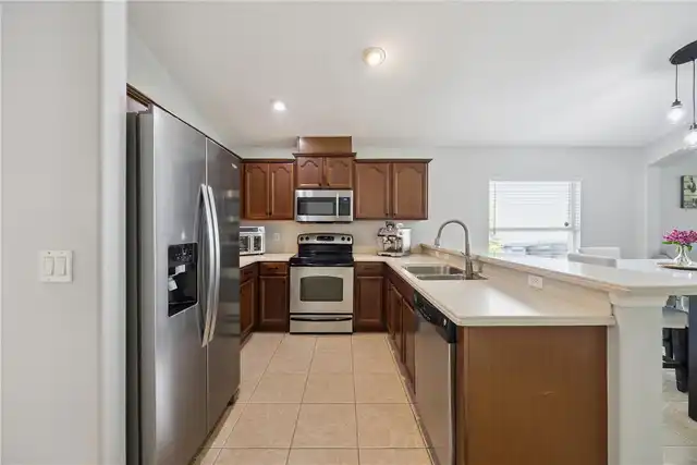 Listing Photo 7