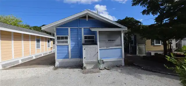 Listing Photo 9